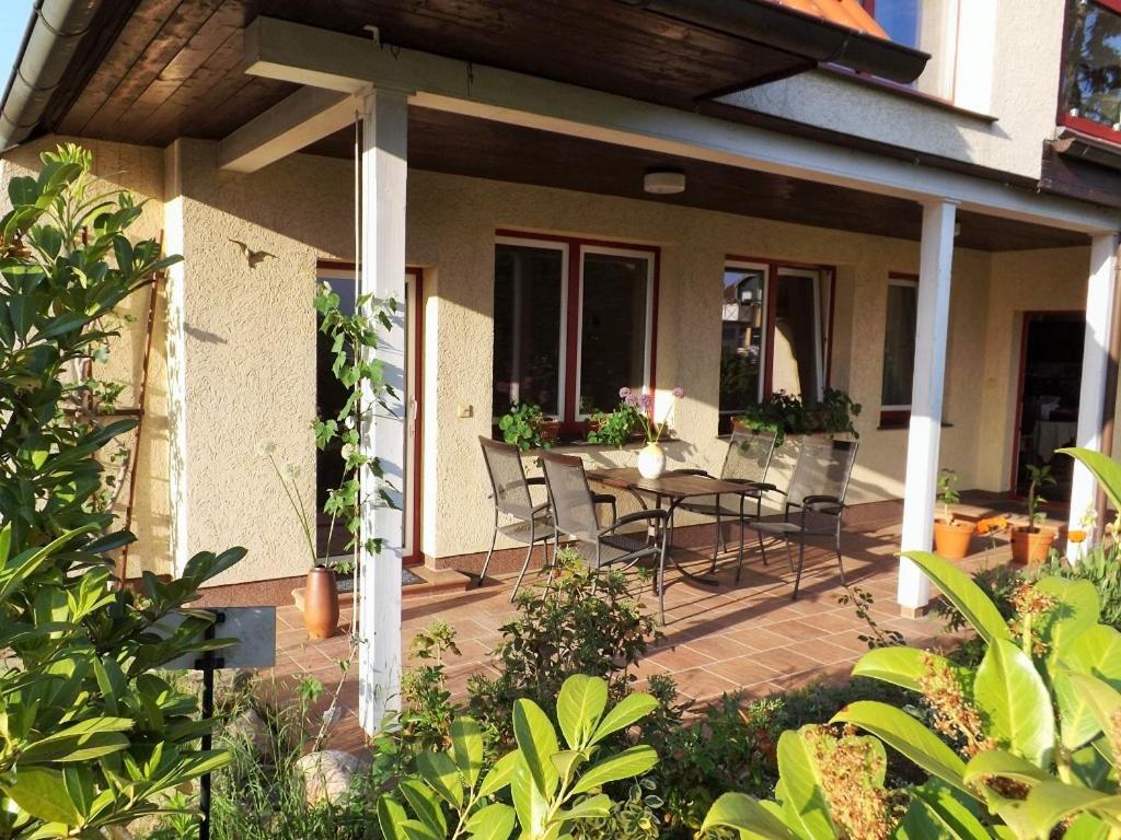 וארן Ferienwohnung Petronela מראה חיצוני תמונה